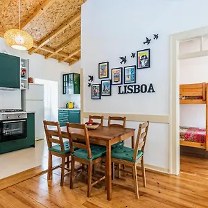 Moderno Em Bairro Tipico Lisboeta Appartement Lisboa